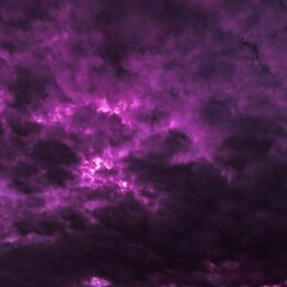 Обои с фиолетовым, густоем, небо, облакой, темным, темными - скачать