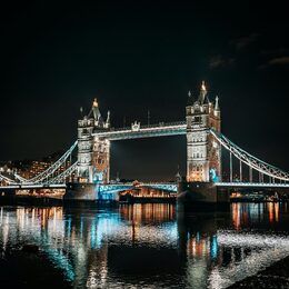 Обои с лондоном, городой, мостом, архитектурой, ночноем городом, рекой - скачать