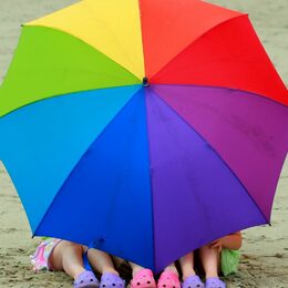 Обои с пляжем, цветноем, лето, зонтом - скачать